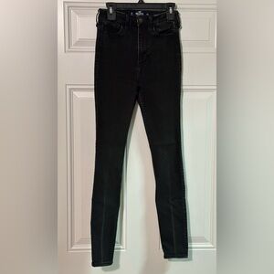 Hollister Ultra High-Rise Super Skinny Black Jeans Women’s Size 0S (W24 x L28)